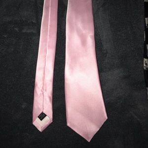 Pink tie